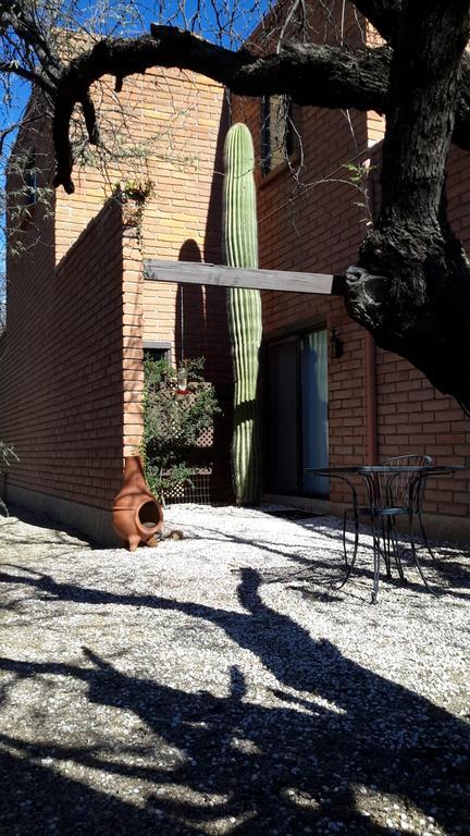 Tanque Verde Desert Trails Bed & Breakfast الغرفة الصورة