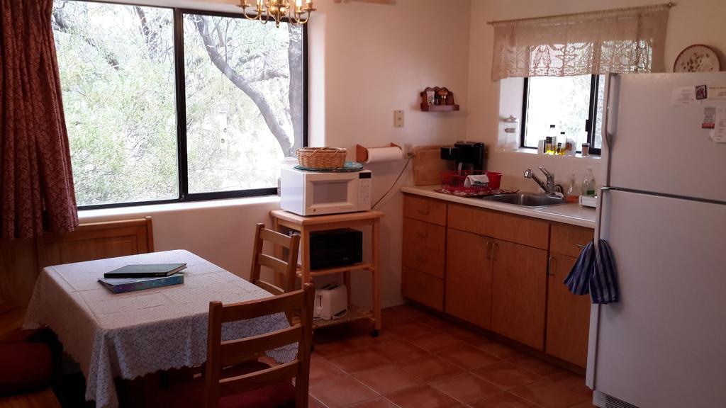 Tanque Verde Desert Trails Bed & Breakfast الغرفة الصورة