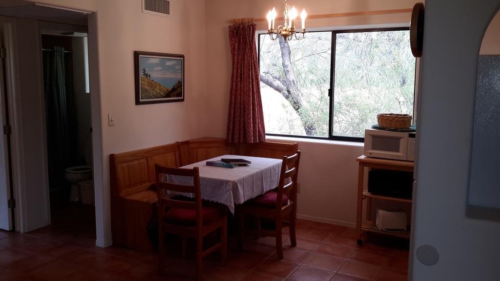 Tanque Verde Desert Trails Bed & Breakfast الغرفة الصورة